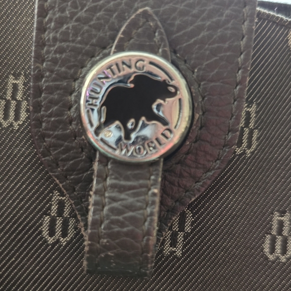 Chic Brown Hunting World Tote Bag - Picture 8 of 9